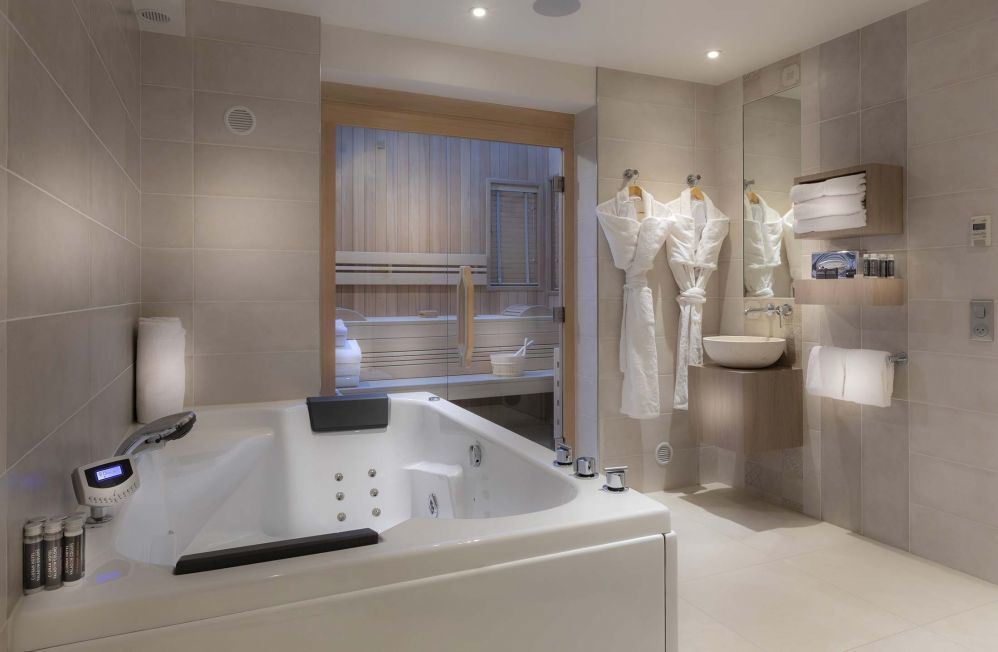 Cadran Hotel - Details