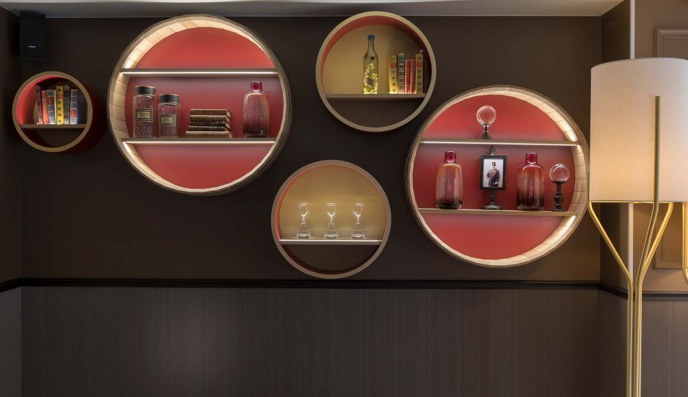 Cadran Hotel - Details